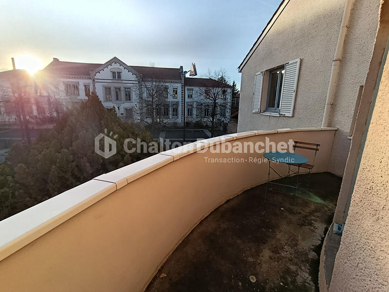 Appartement - 82 m² - 4 pièces