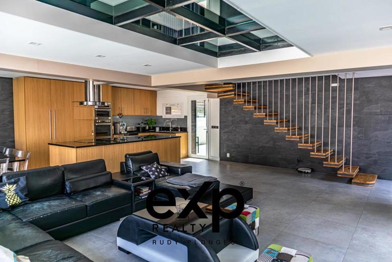 Propriété - 285 m² - 9 pièces