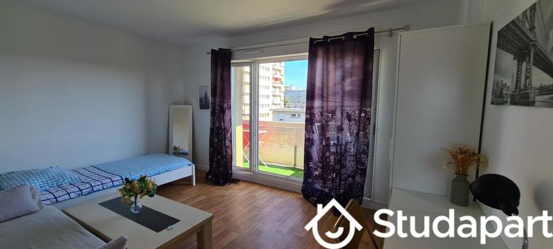 Chambre - 13 m² - 1 pièce