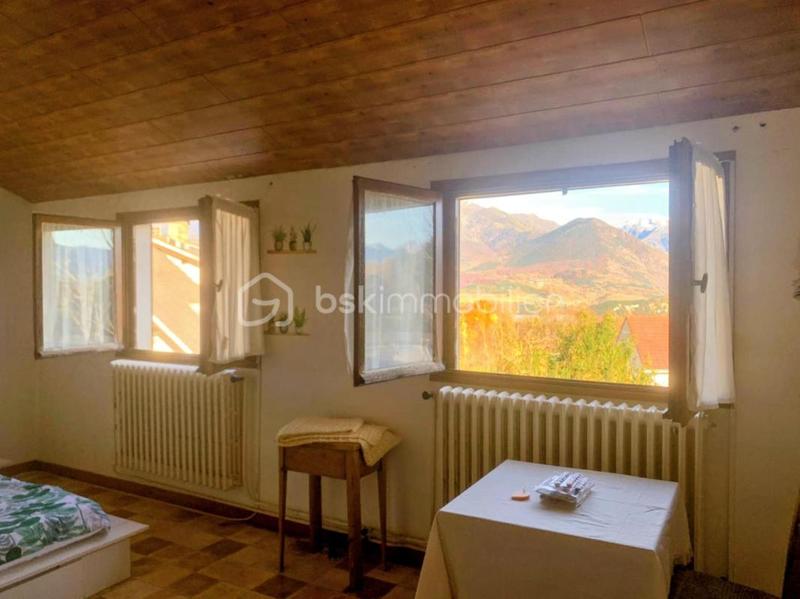 Propriété - 222 m² - 10 pièces