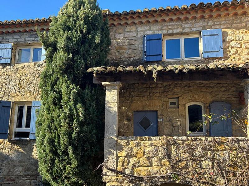 Maison de village - 162 m² - 9 pièces