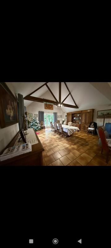 Propriété - 260 m² - 8 pièces