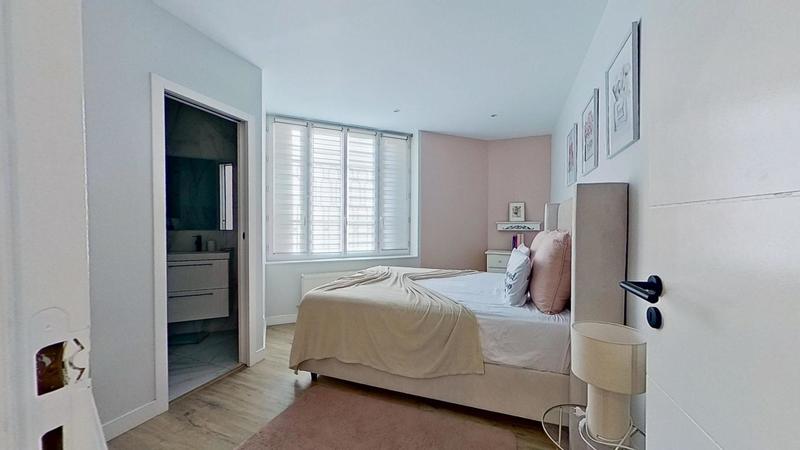 Appartement - 82 m² - 4 pièces