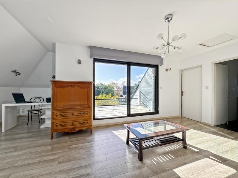 Maison - 169 m² - 6 pièces