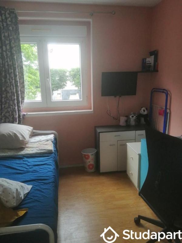 Chambre - 10 m² - 1 pièce