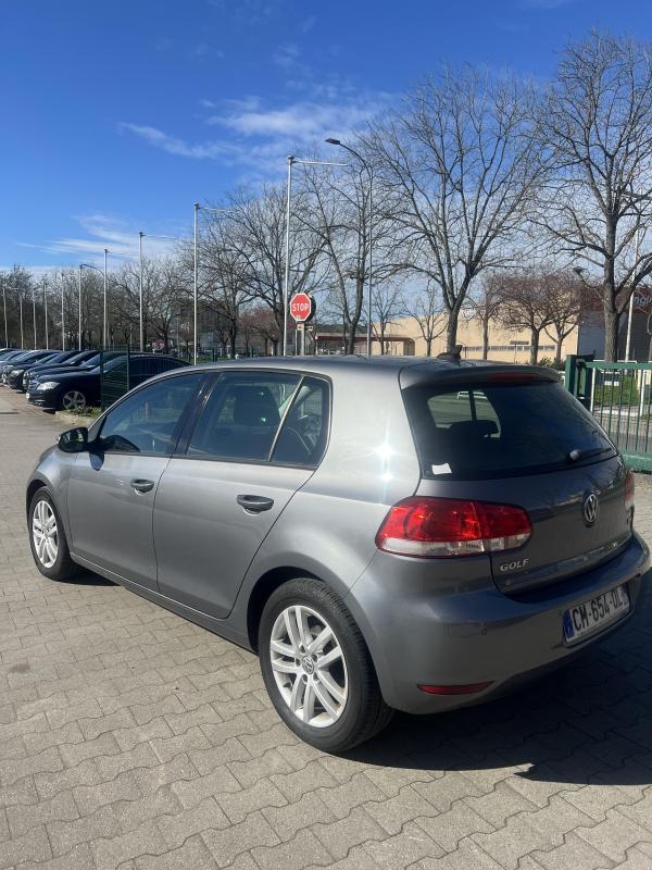 Volkswagen Golf VI 1.6 Tdi 90ch