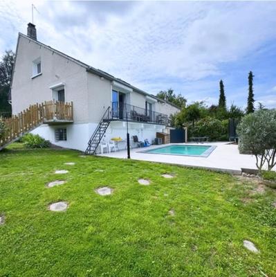 Villa - 220 m² - 10 pièces