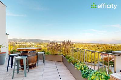 Appartement - 100 m² - 4 pièces