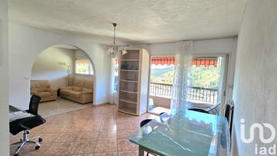 Appartement - 87 m² - 5 pièces