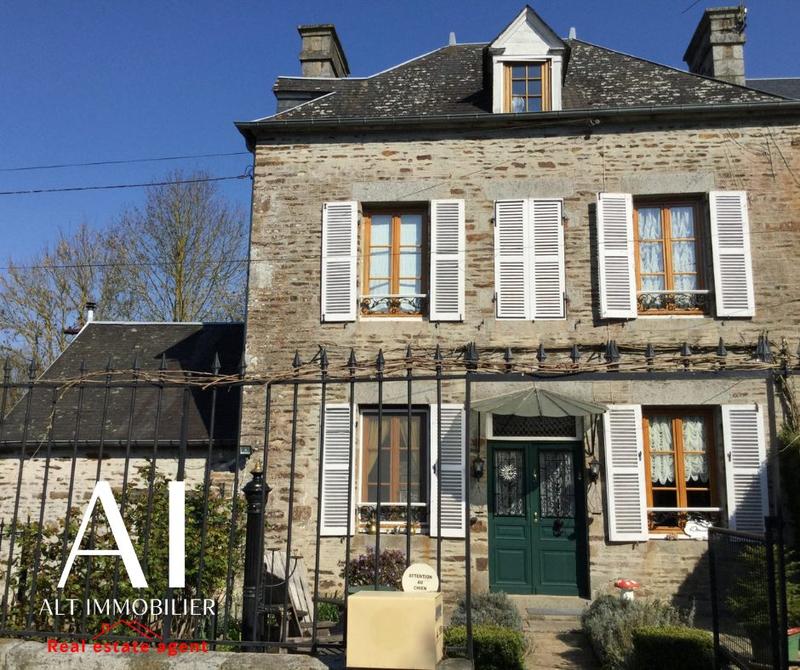 Maison ancienne - 94 m² - 5 pièces