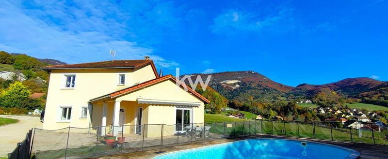 Maison - 130 m² - 5 pièces