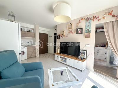 Studio - 27 m² - 1 pièce