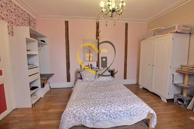 Maison - 194 m² - 6 pièces