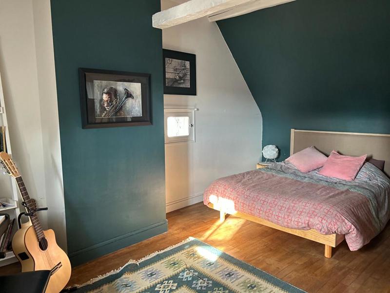 Maison - 260 m² - 10 pièces