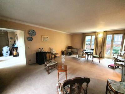 Appartement - 84 m² - 3 pièces