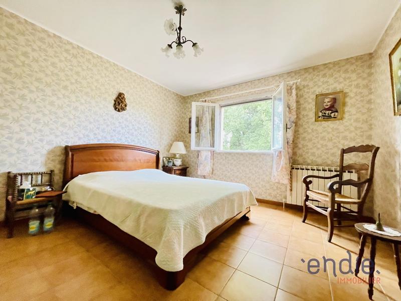 Maison - 179 m² - 6 pièces