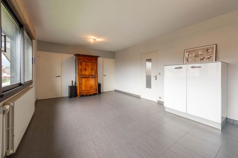 Appartement - 93 m² - 5 pièces
