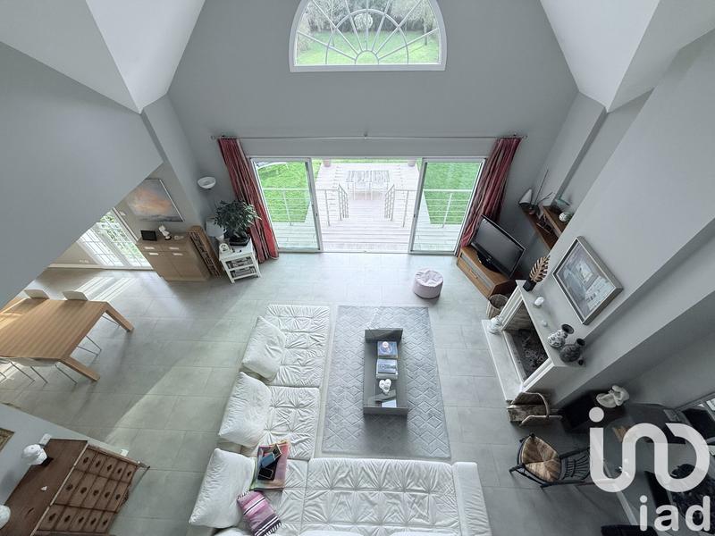 Maison de maîtres - 225 m² - 9 pièces