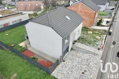 Maison - 96 m² - 6 pièces