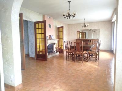 Maison - 120 m² - 6 pièces