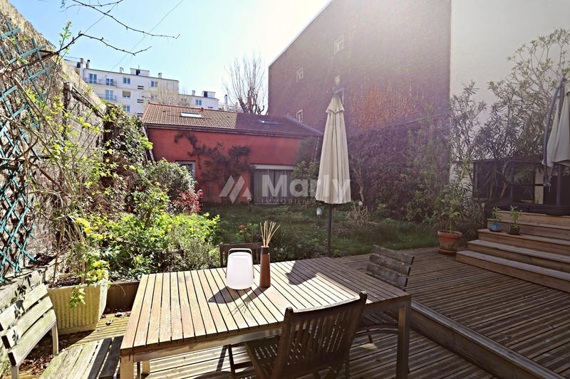 Maison - 184 m² - 7 pièces