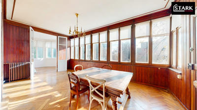 Maison - 274 m² - 10 pièces