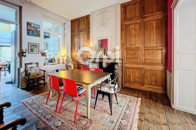 Maison bourgeoise - 301 m² - 8 pièces