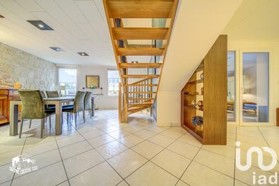 Appartement - 121 m² - 5 pièces