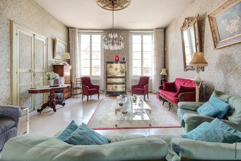 Maison de maîtres - 460 m² - 13 pièces