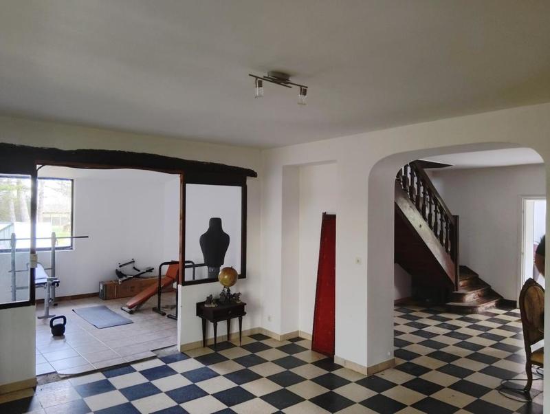 Maison - 602 m² - 10 pièces