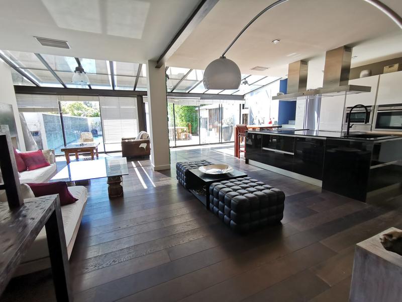 Maison - 145 m² - 4 pièces