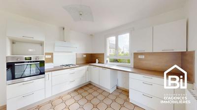 Maison - 145 m² - 6 pièces