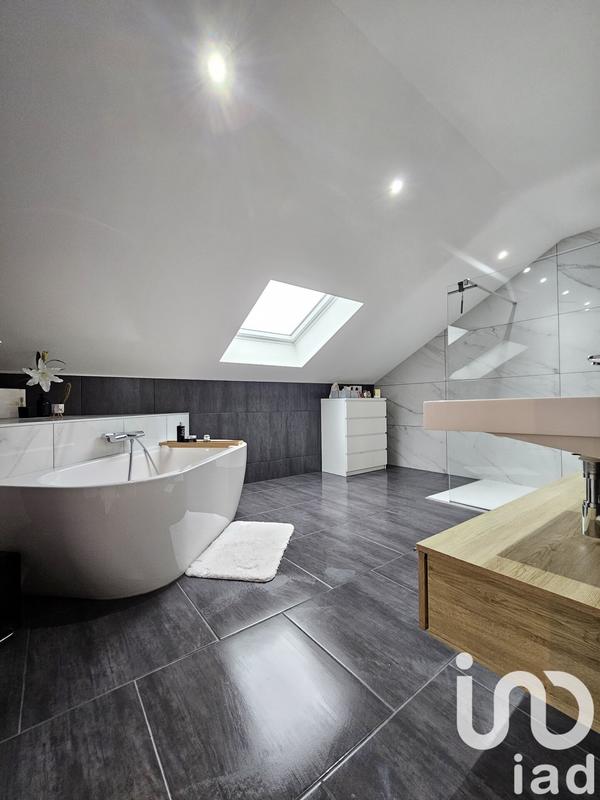 Appartement - 178 m² - 4 pièces