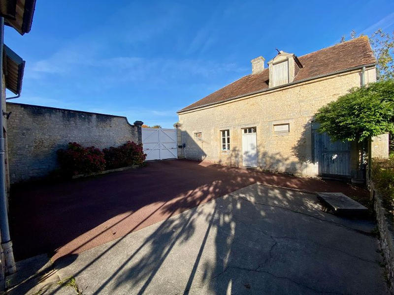 Maison bourgeoise - 250 m² - 9 pièces