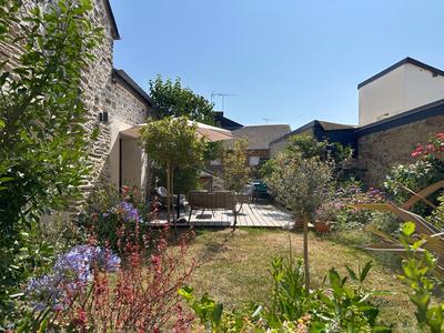 Maison - 102 m² - 5 pièces