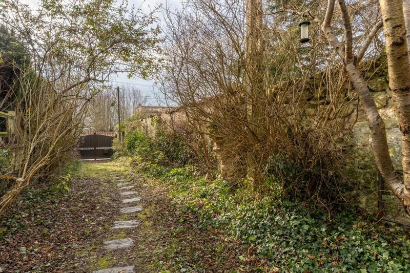 Maison - 196 m² - 7 pièces