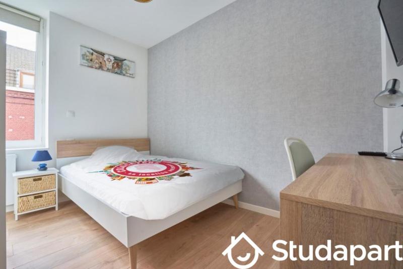 Chambre - 12 m² - 1 pièce