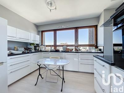 Appartement - 138 m² - 6 pièces