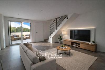 Appartement - 94 m² - 4 pièces