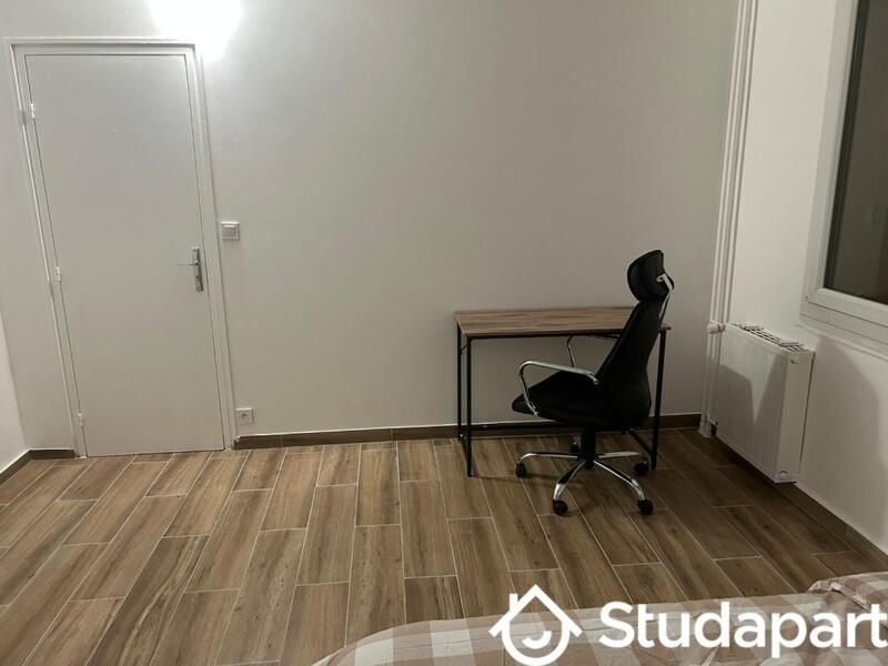 Chambre - 10 m² - 1 pièce