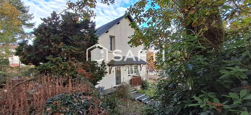 Propriété - 122 m² - 6 pièces