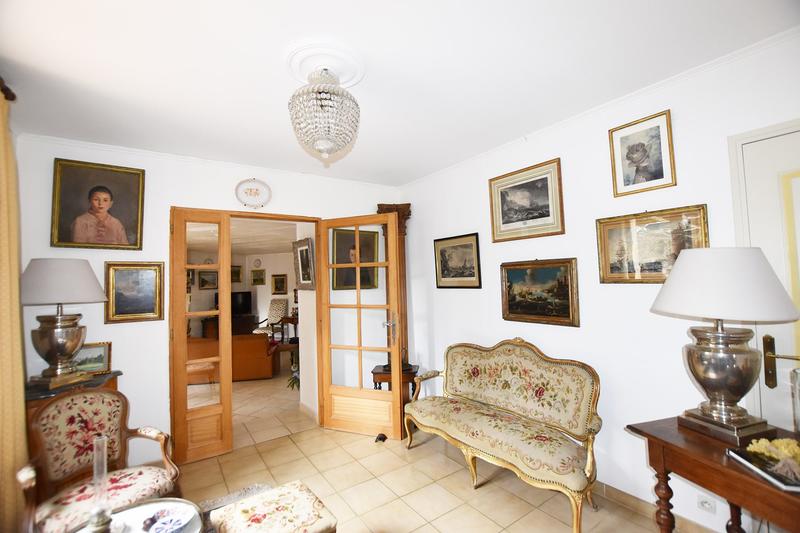 Villa - 214 m² - 7 pièces