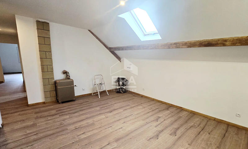 Maison - 185 m² - 6 pièces