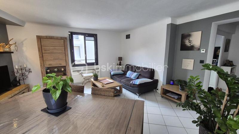 Maison de village - 97 m² - 6 pièces