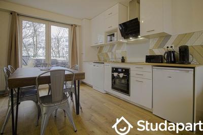 Chambre - 13 m² - 1 pièce