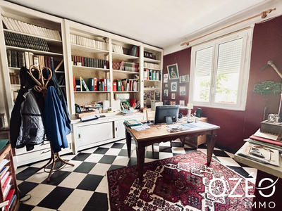 Maison - 202 m² - 6 pièces