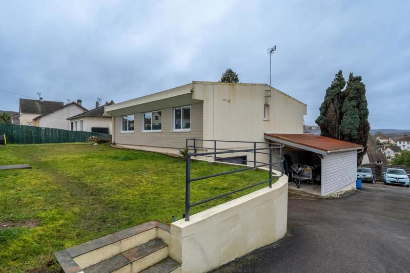 Maison - 99 m² - 4 pièces