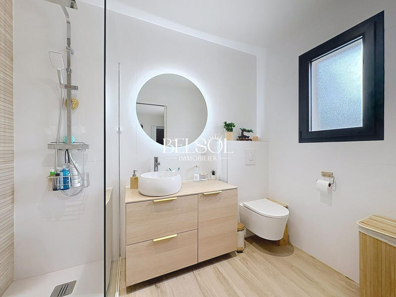 Maison contemporaine - 186 m² - 6 pièces