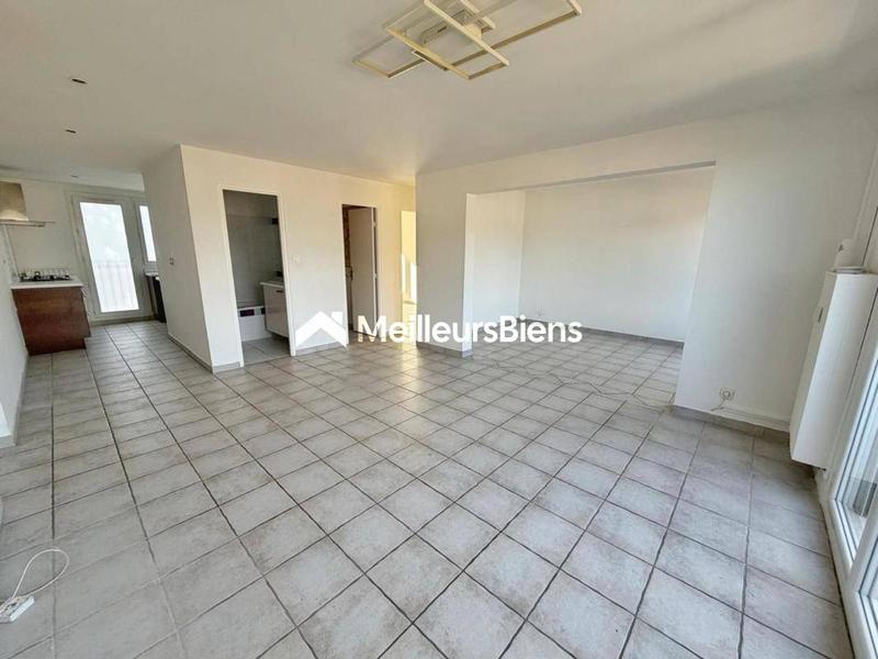 Appartement - 81 m² - 5 pièces