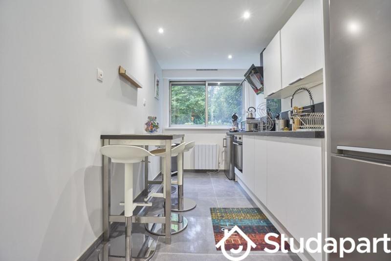 Chambre - 13 m² - 1 pièce